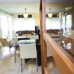 Golden Pineda Complex 3 *